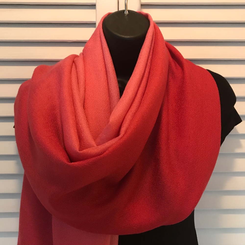 Ombre Scarf- Large! EUC 2/$25 - Picture 7 of 13